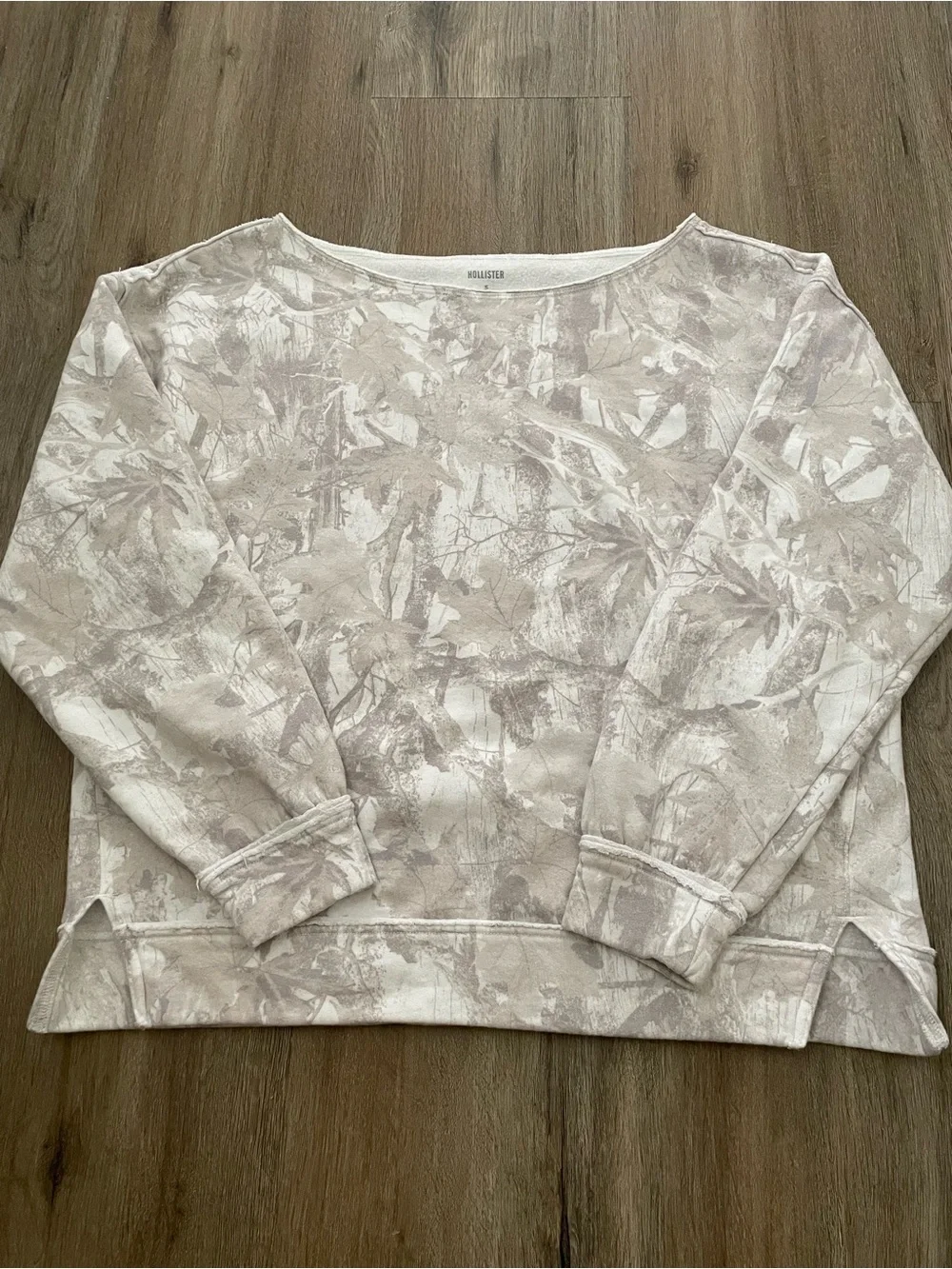Hollister camo sweater